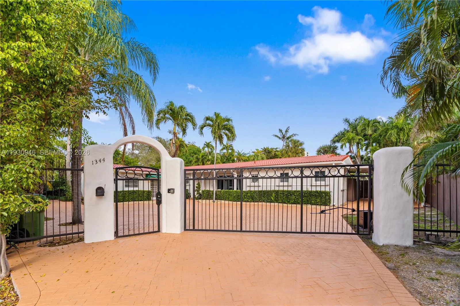 1344 Seabreeze Blvd, Fort Lauderdale FL 33316