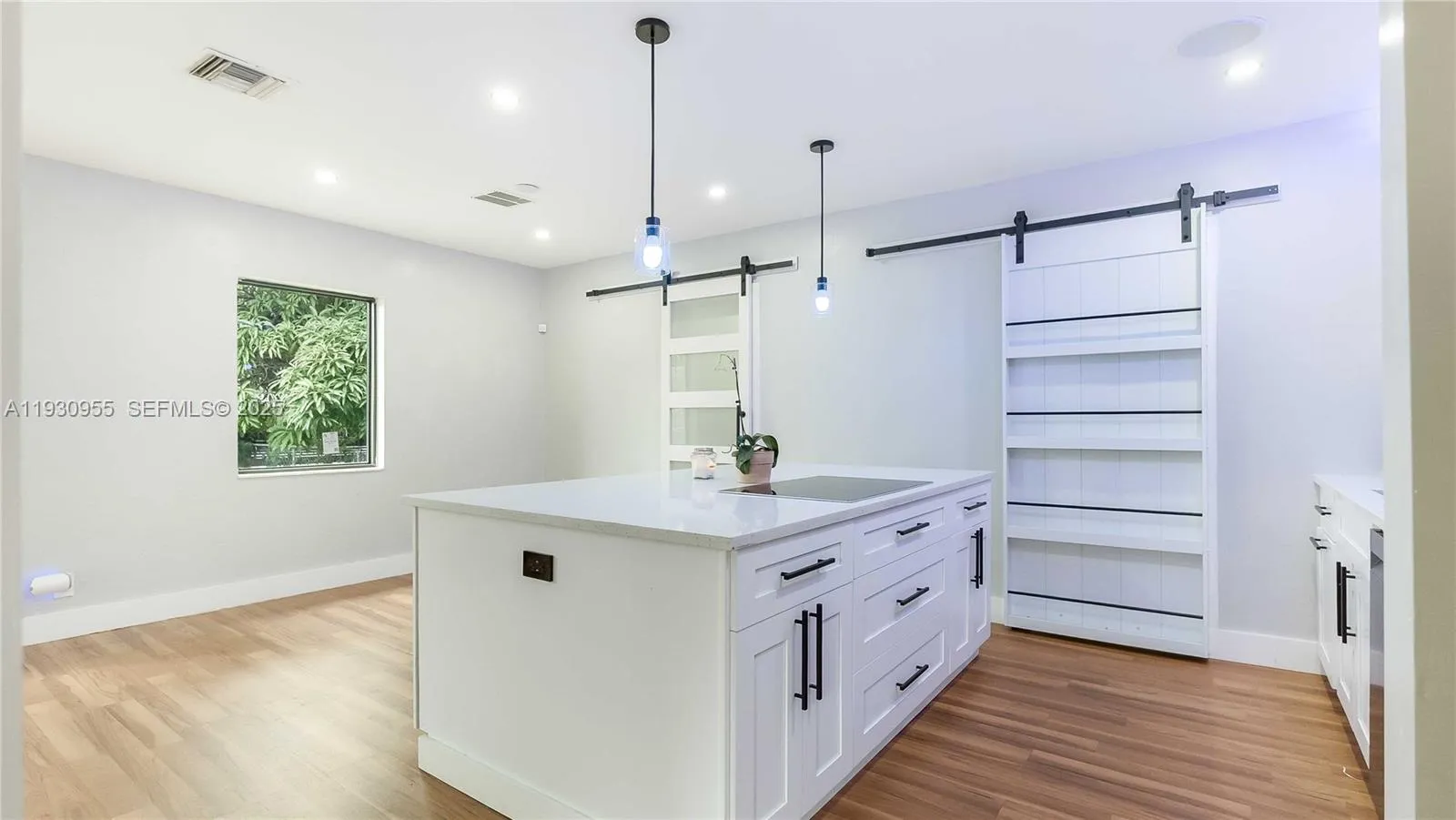 817 NW 17th St, Fort Lauderdale FL 33311