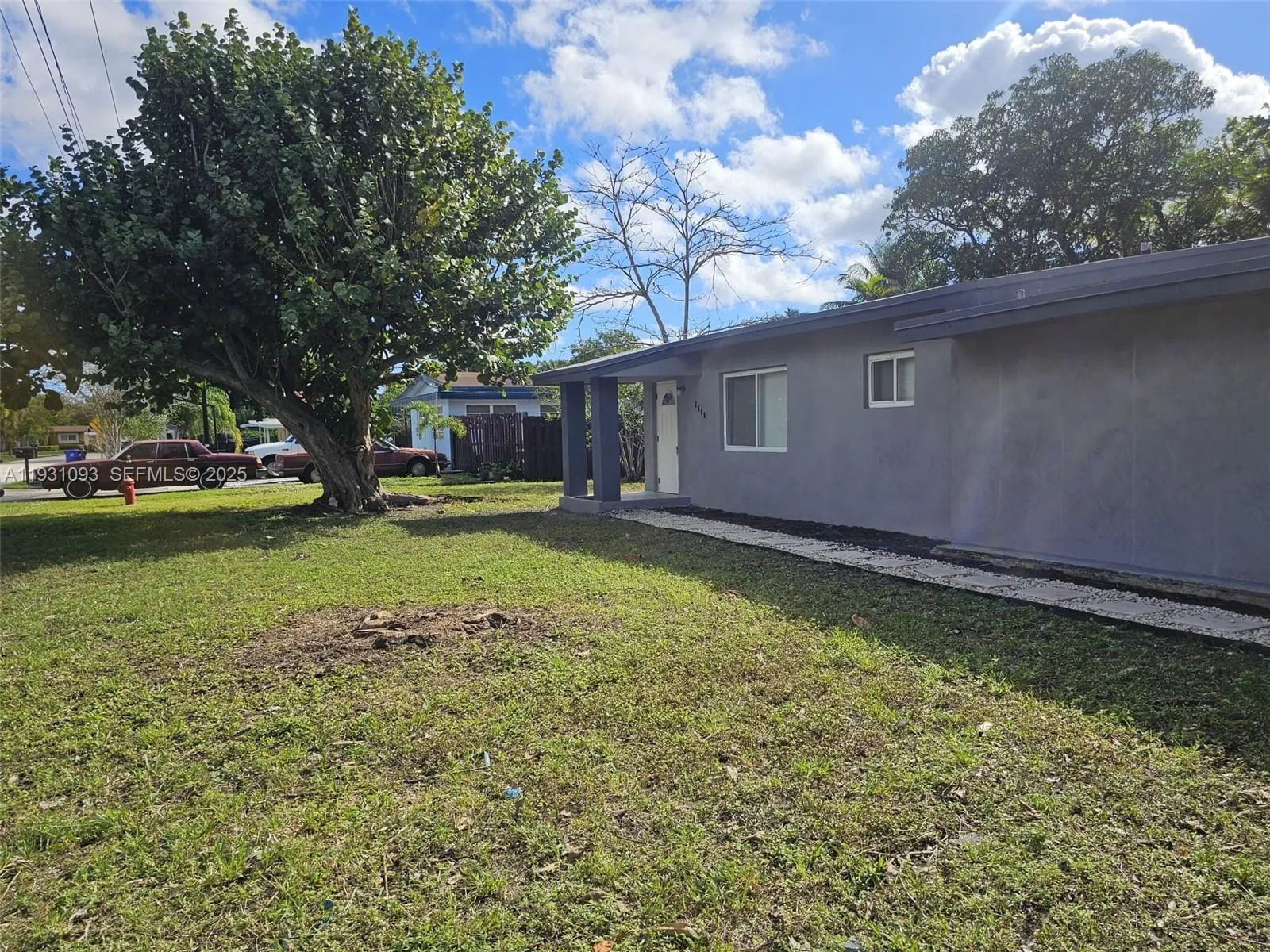 2488 SW 6th Ct, Fort Lauderdale FL 33312