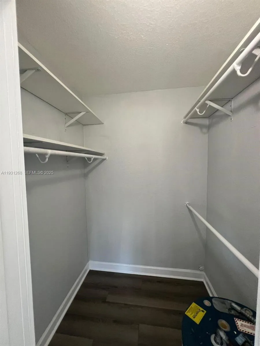 924 SE 2nd St # 19, Fort Lauderdale FL 33301