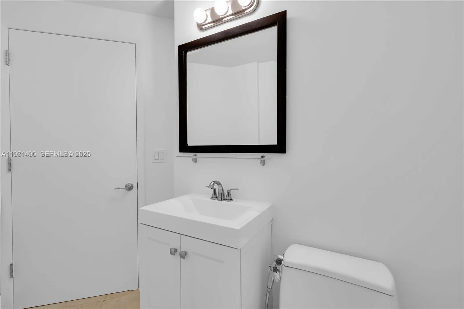 3131 NE 188th St # 1005, Aventura FL 33180