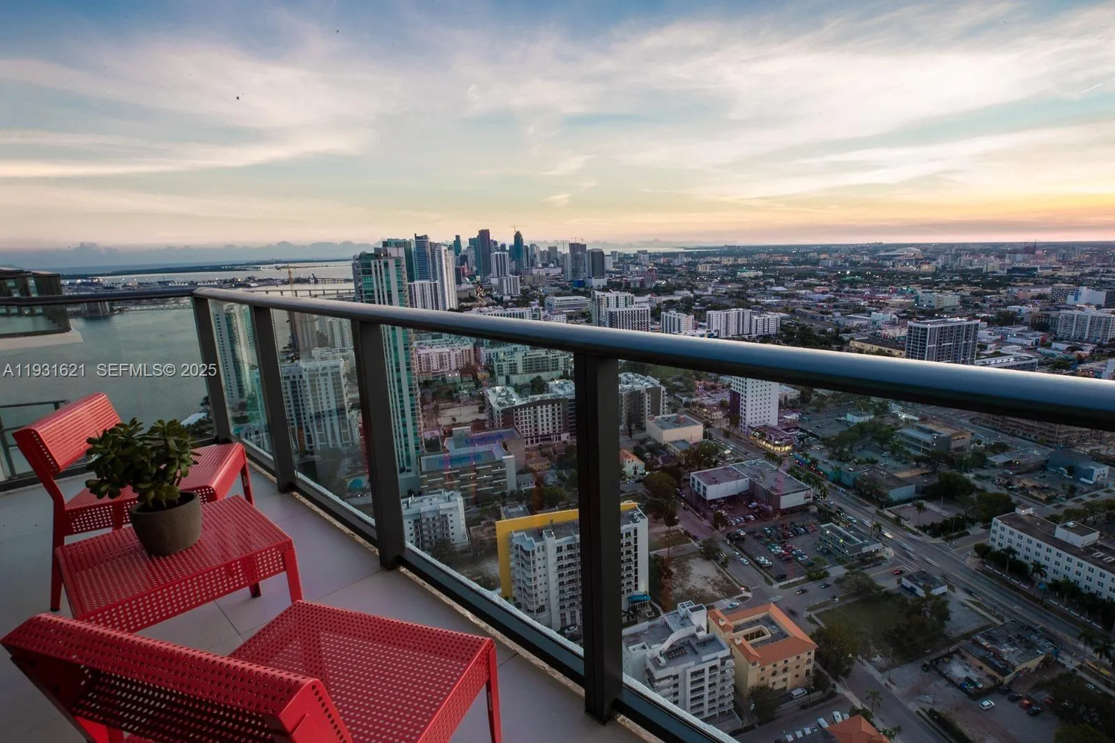 1 bedroom 1 bath for sale at 501 NE 31st St, Miami FL 33137