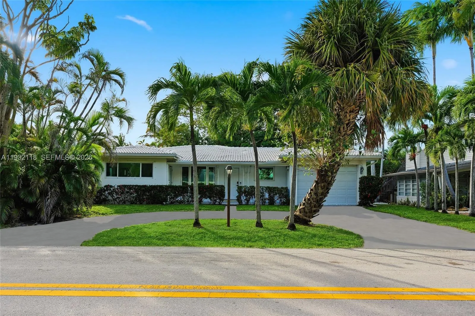 3497 NE 20th Ave, Oakland Park FL 33306