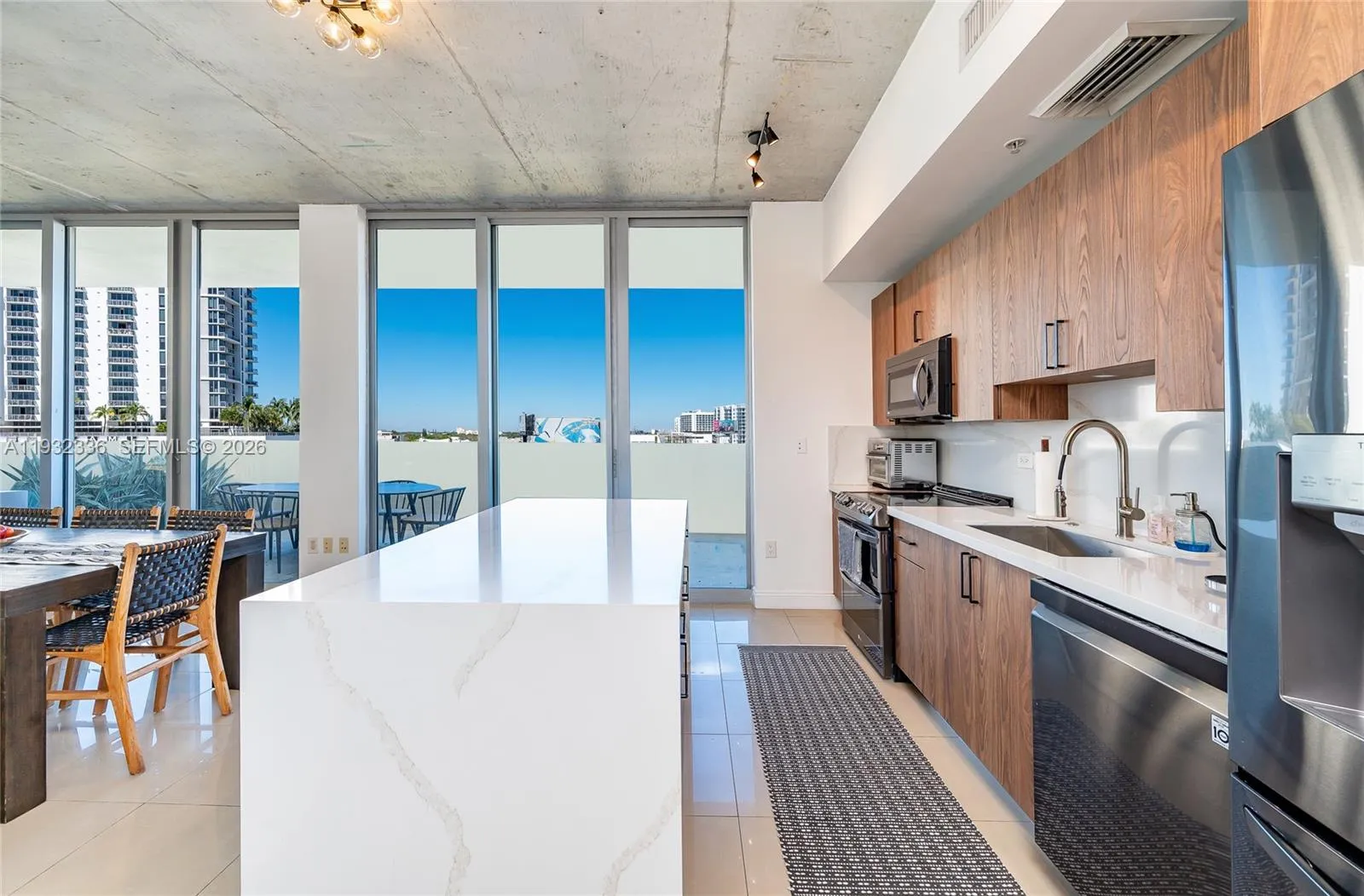 3470 E Coast Ave # H0704, Miami FL 33137