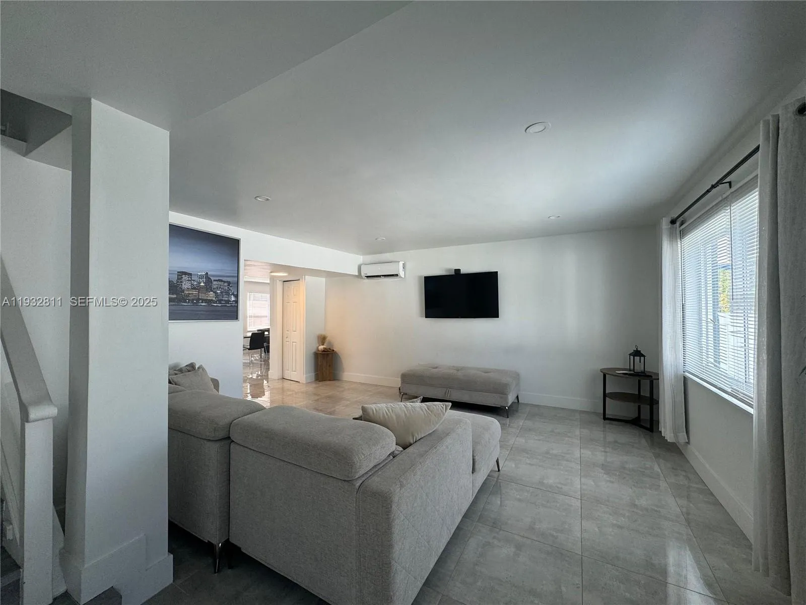 1904 SW 28th St, Fort Lauderdale FL 33315