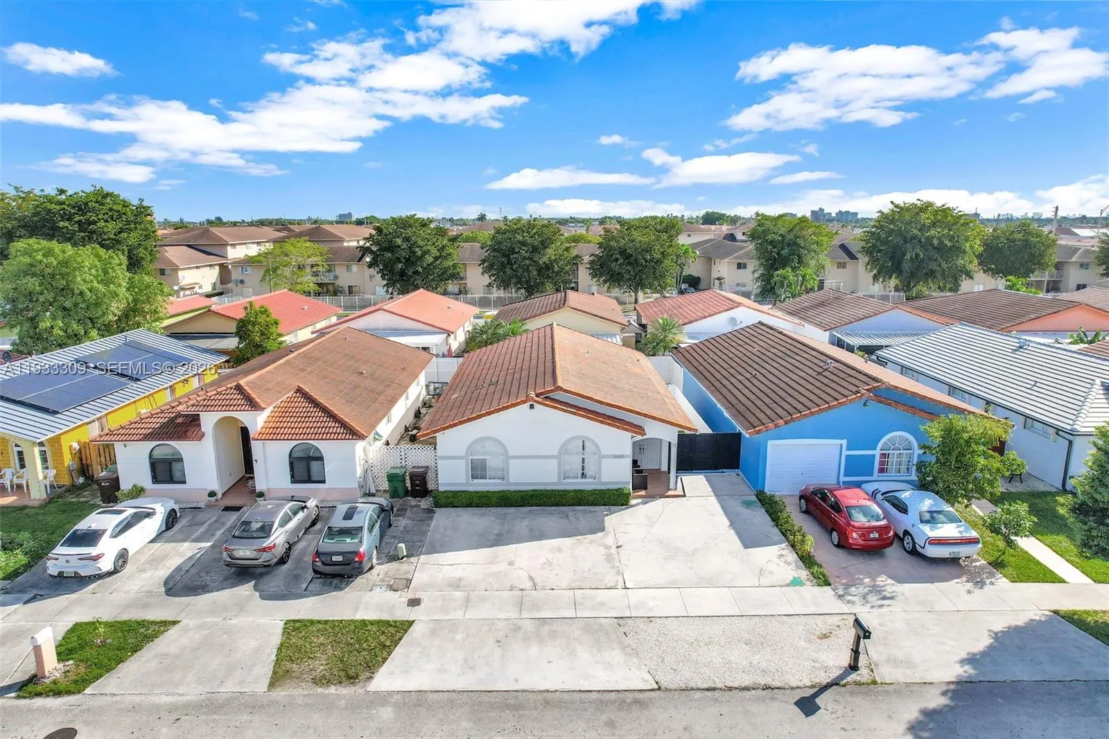 7685 W 30th Ln, Hialeah FL 33018