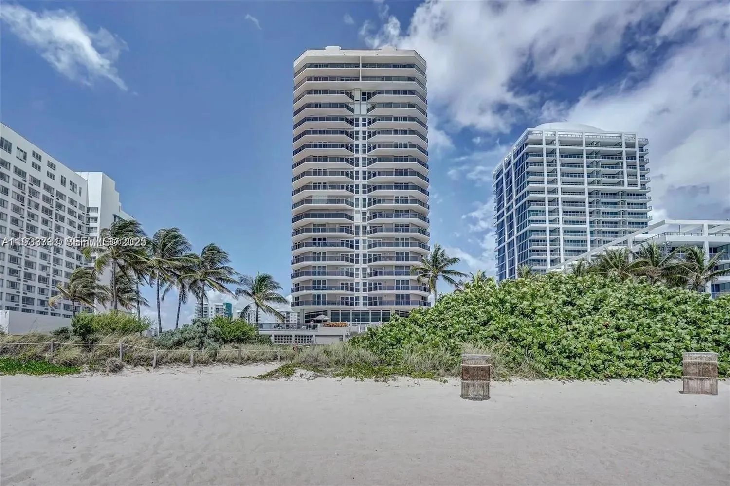 6767 Collins # 901, Miami Beach FL 33141