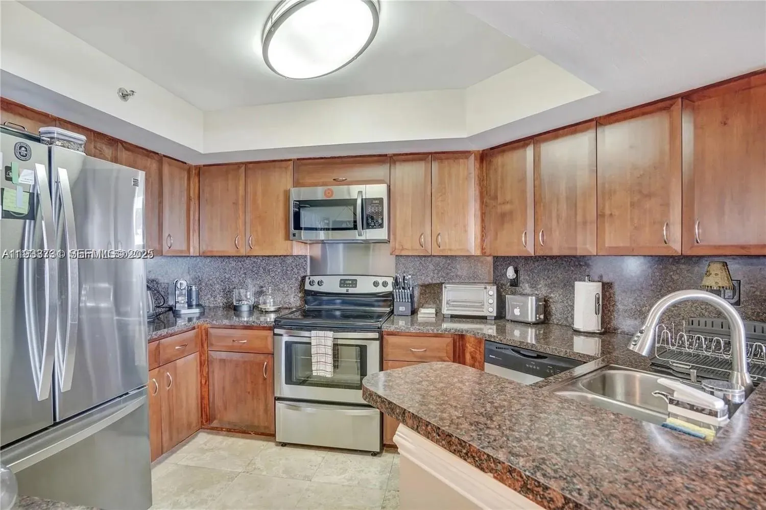 6767 Collins # 901, Miami Beach FL 33141