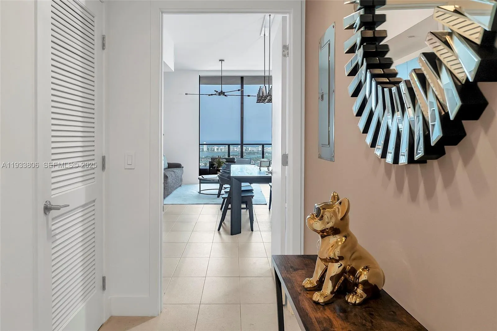 159 NE 6th St # 5016, Miami FL 33132