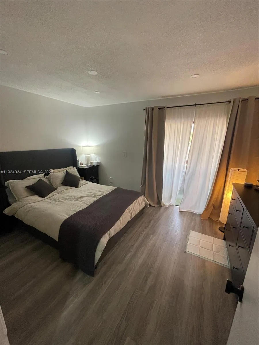 5962 W 18th Ave # 2, Hialeah FL 33012