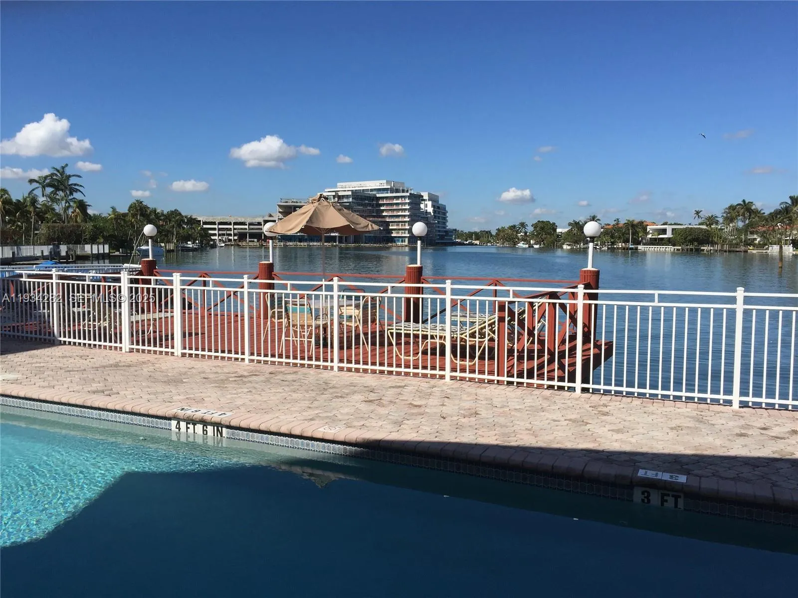 4730-4740 Pine Tree Dr, Miami Beach FL 33140