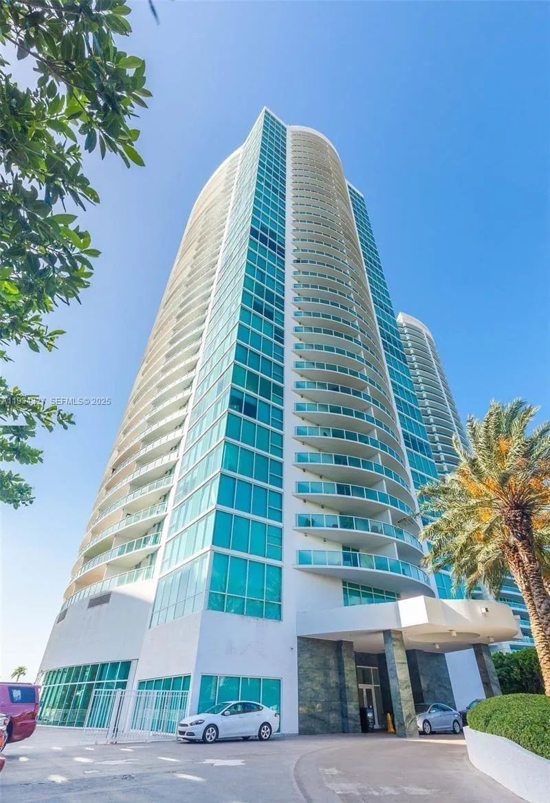 2101 Brickell Ave # 2705, Miami FL 33129