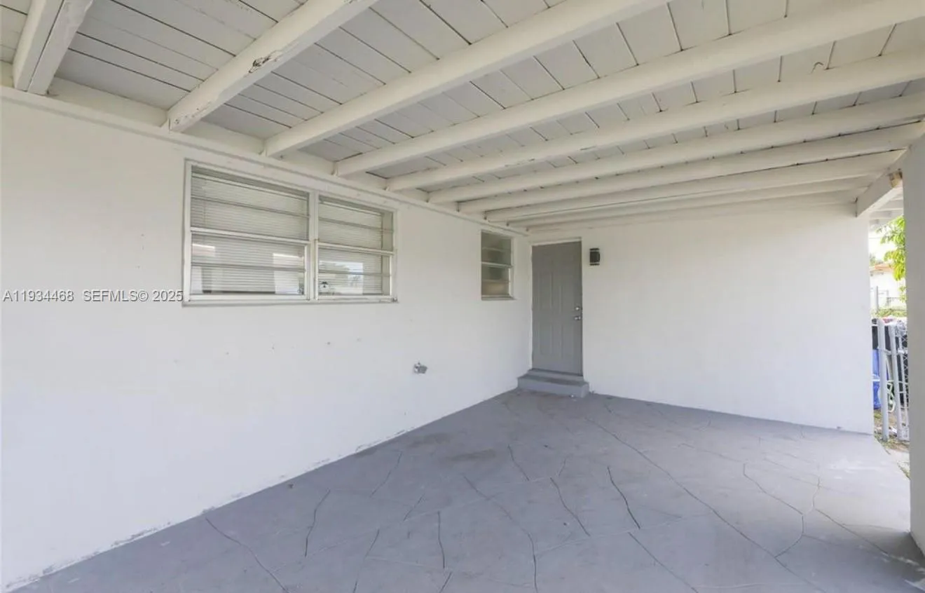 2960 SW 2nd Ct, Fort Lauderdale FL 33312