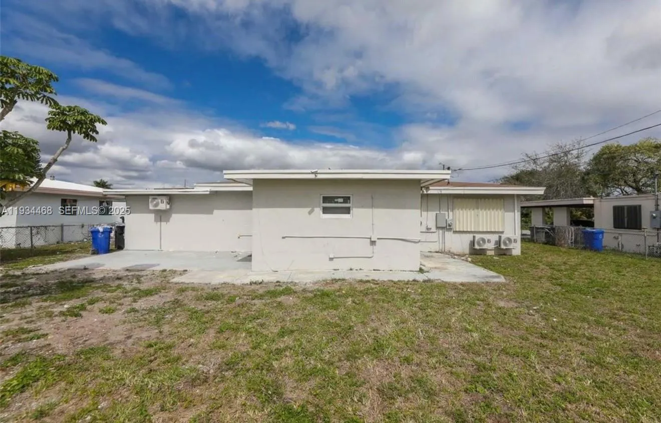 2960 SW 2nd Ct, Fort Lauderdale FL 33312