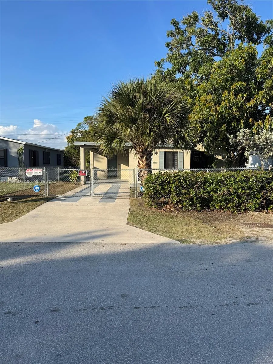 2227 NW 9th Ct, Fort Lauderdale FL 33311