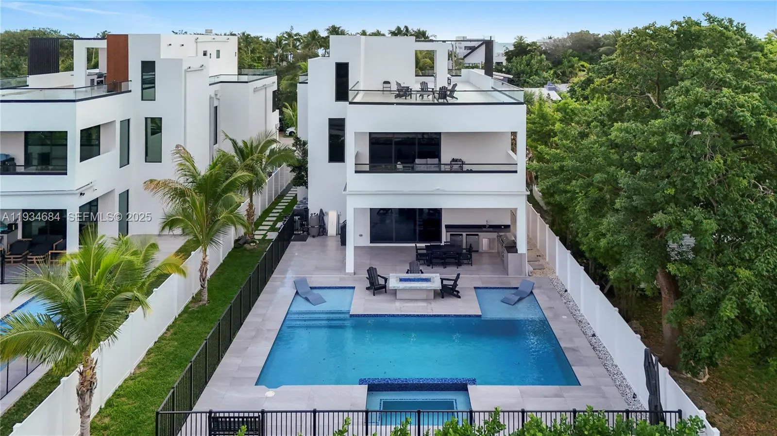 2613 Center Ave, Fort Lauderdale FL 33308