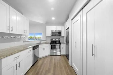 3425 NW 44th St # 204, Oakland Park FL 33309