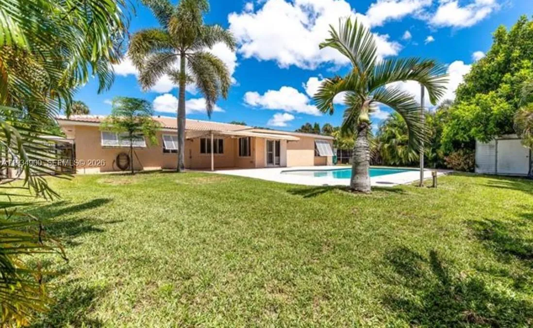 2271 SW 30th Ter, Fort Lauderdale FL 33312