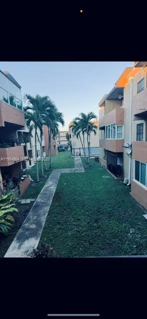 2 bedroom 1 bath for sale at 6070 W 18th Ave # 202, Hialeah FL 33012