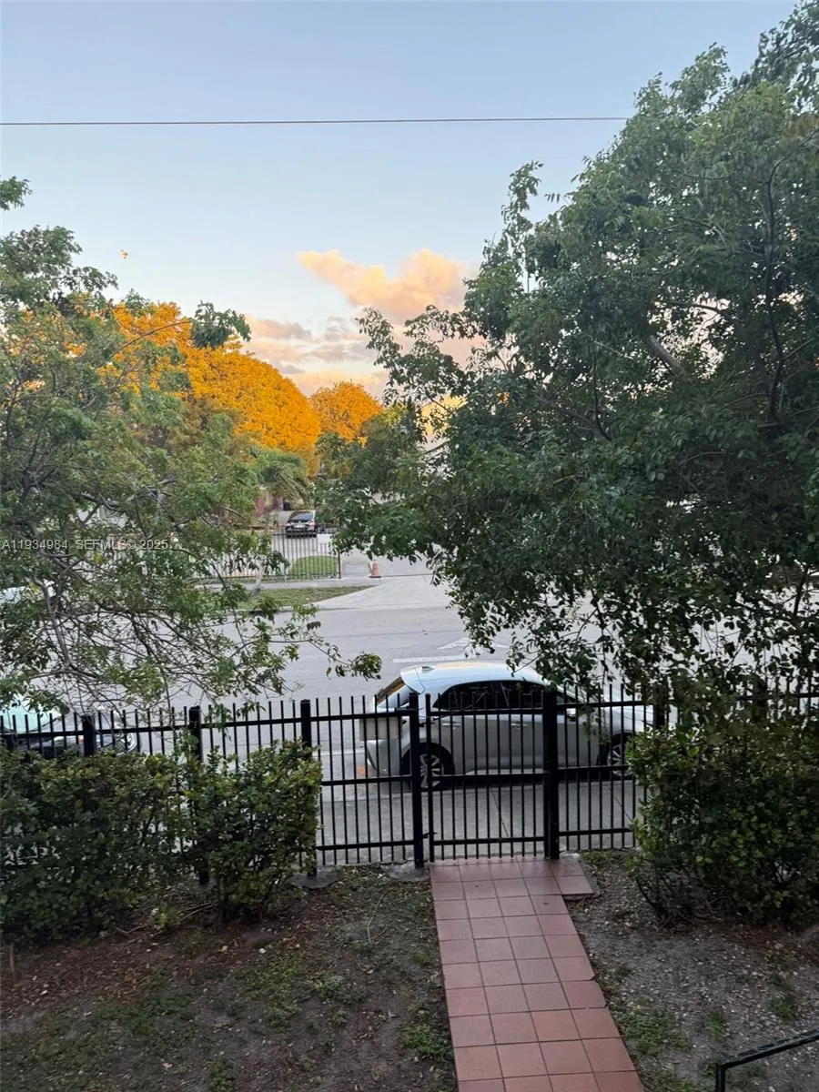 6070 W 18th Ave # 202, Hialeah FL 33012