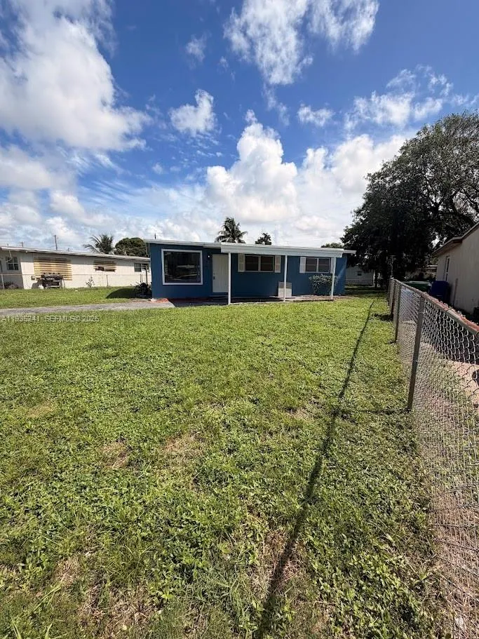 318 NW 30th Terrace, Fort Lauderdale FL 33311