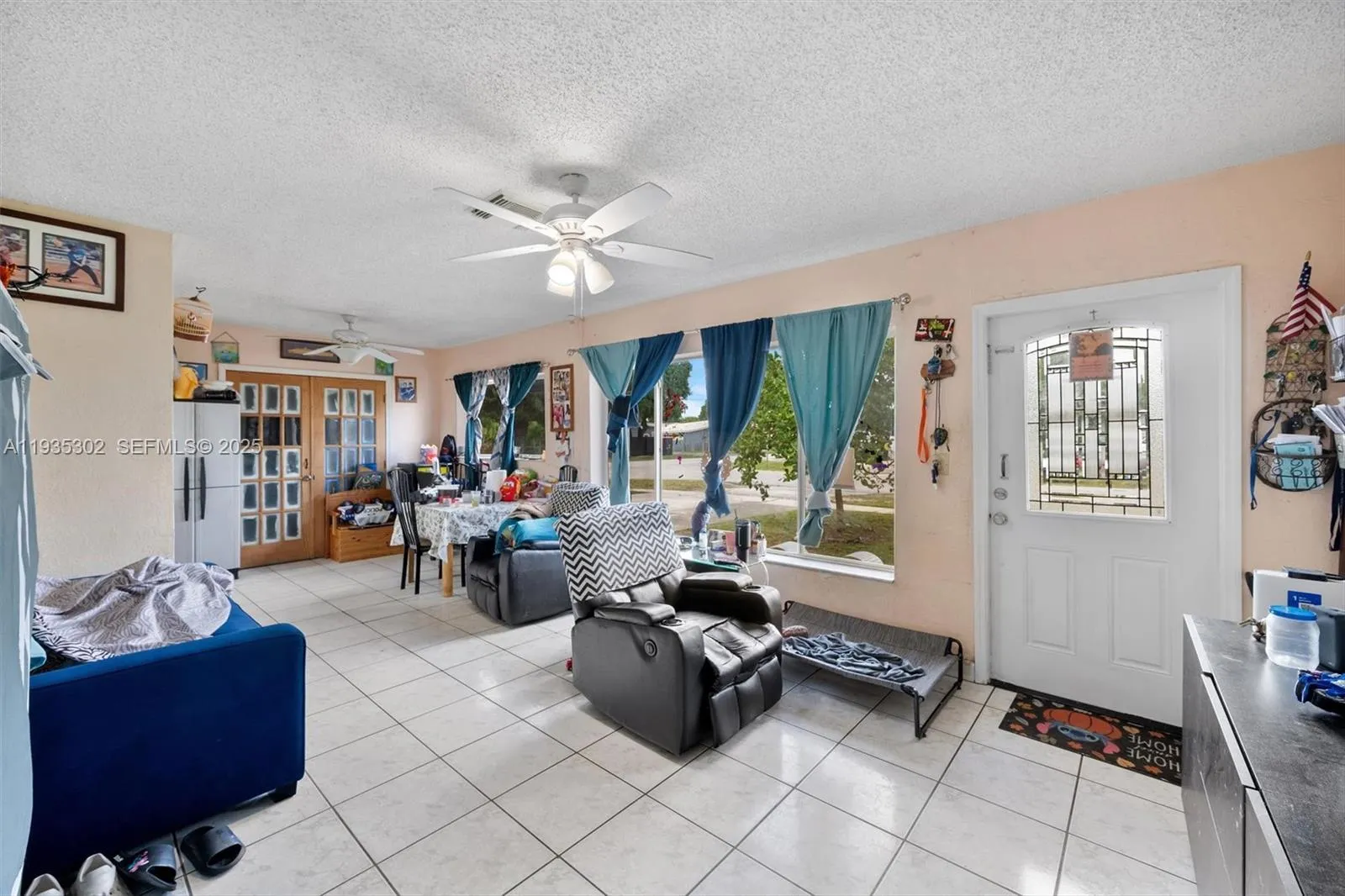 590 W 35th Pl, Hialeah FL 33012