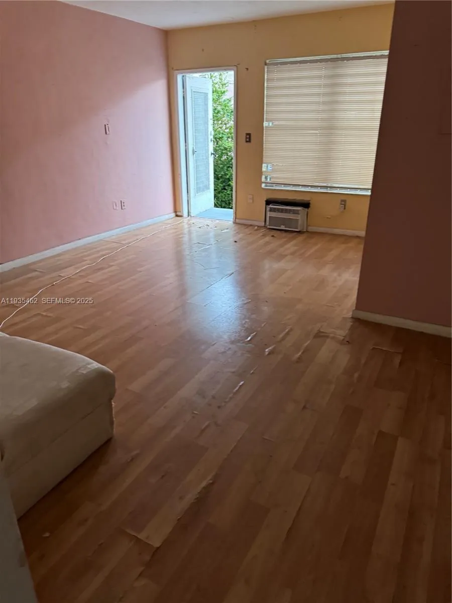 7725 Carlyle Ave # 2, Miami Beach FL 33141