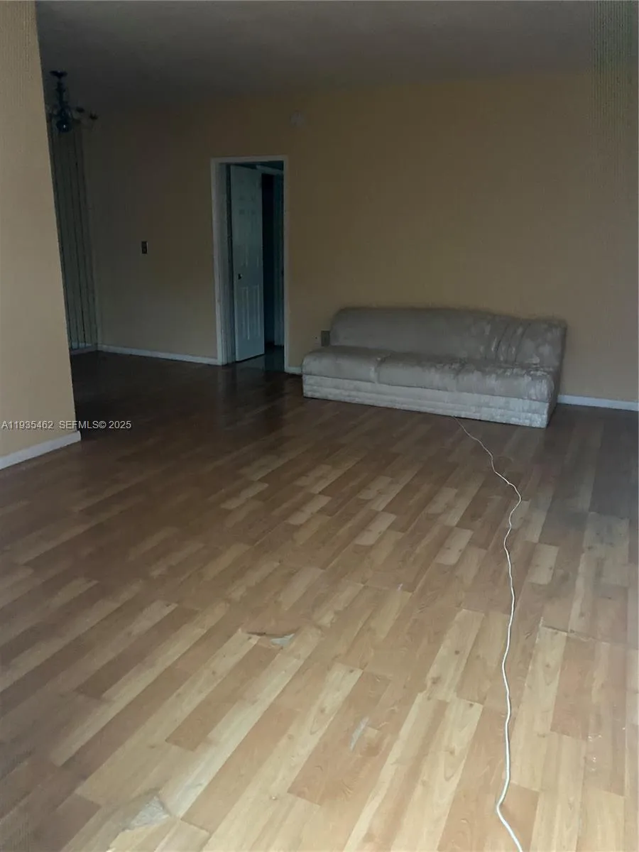 7725 Carlyle Ave # 2, Miami Beach FL 33141