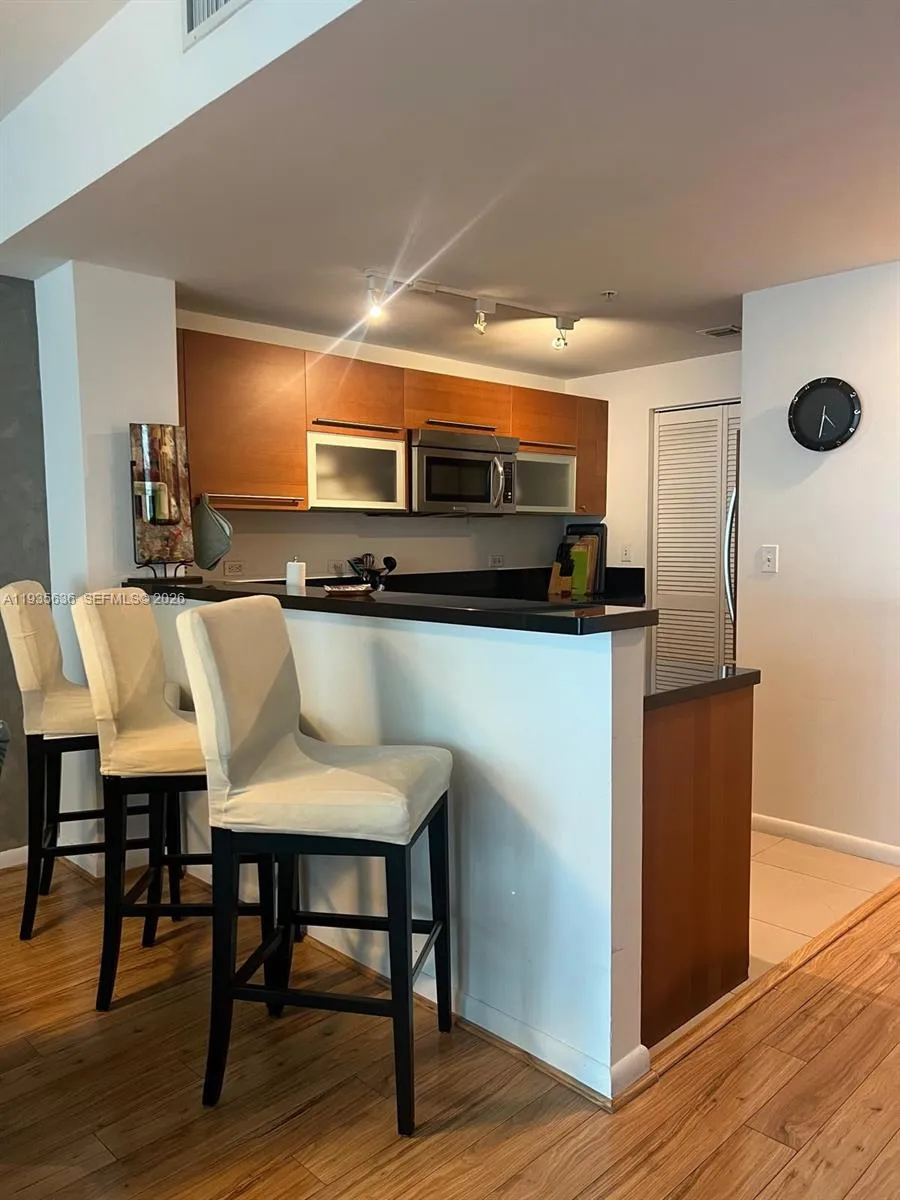 244 Biscayne Blvd # 1904, Miami FL 33132