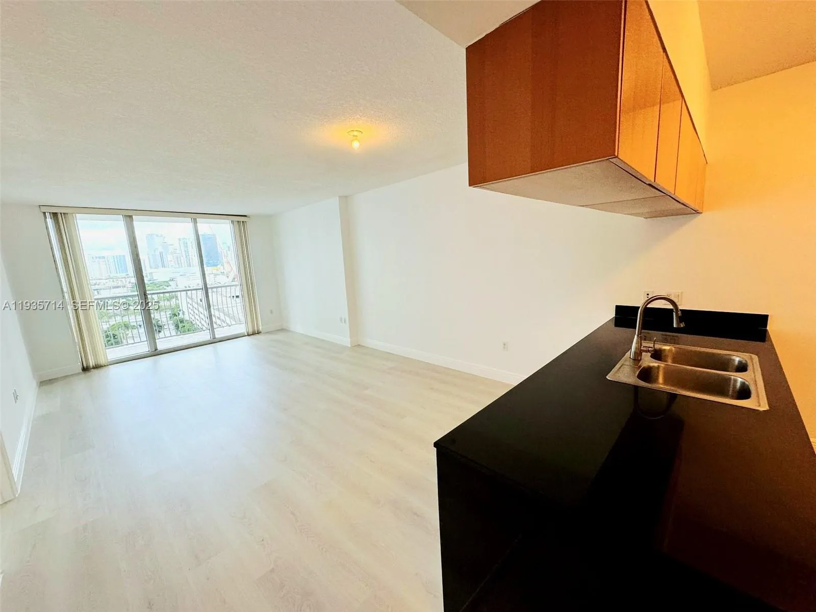 1750 N Bayshore Dr # 1606, Miami FL 33132