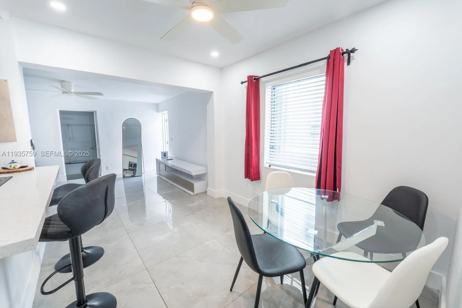 711 85th St, Miami Beach FL 33141