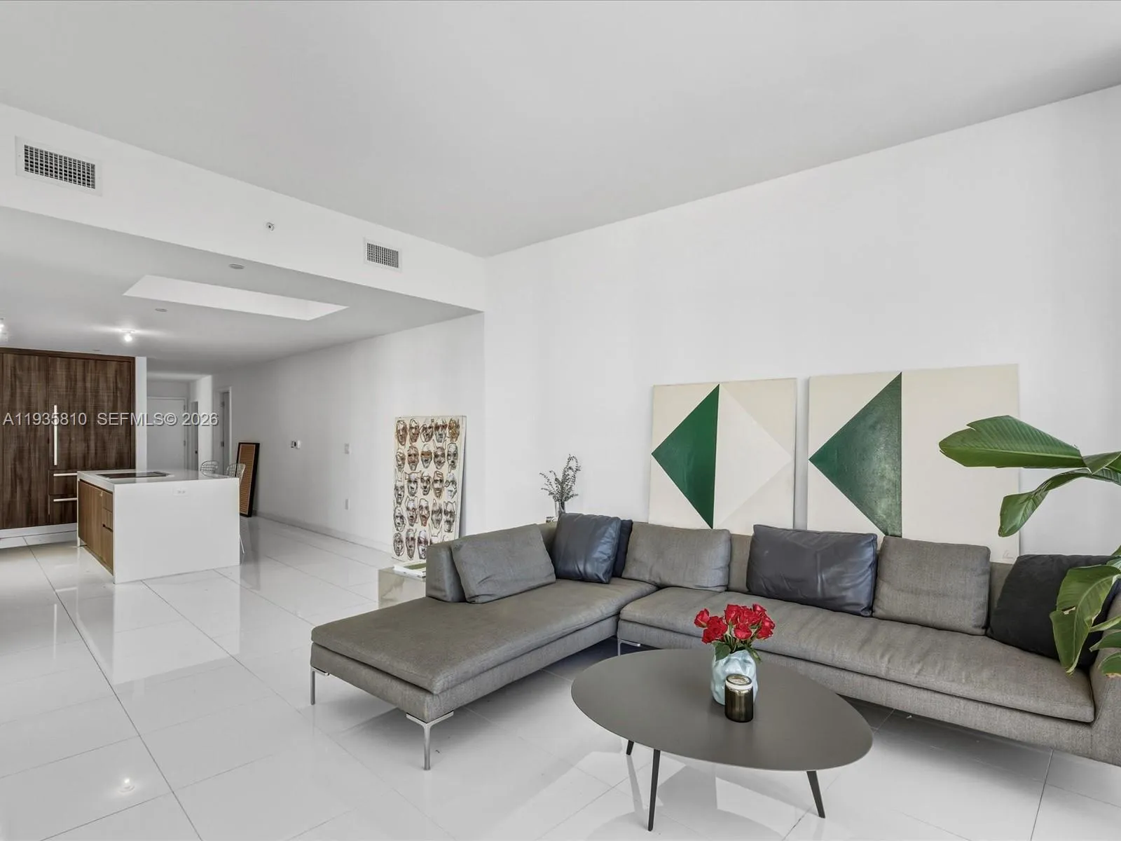 851 NE 1st Ave # 4801, Miami FL 33132