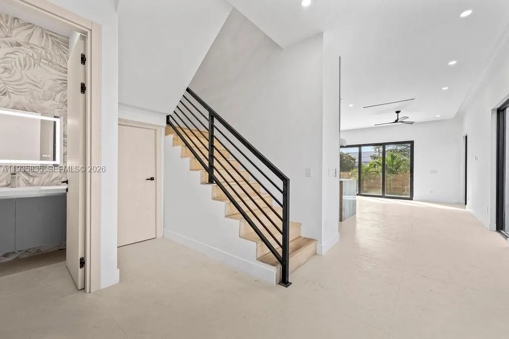 1321 NE 13th Ave, Fort Lauderdale FL 33304