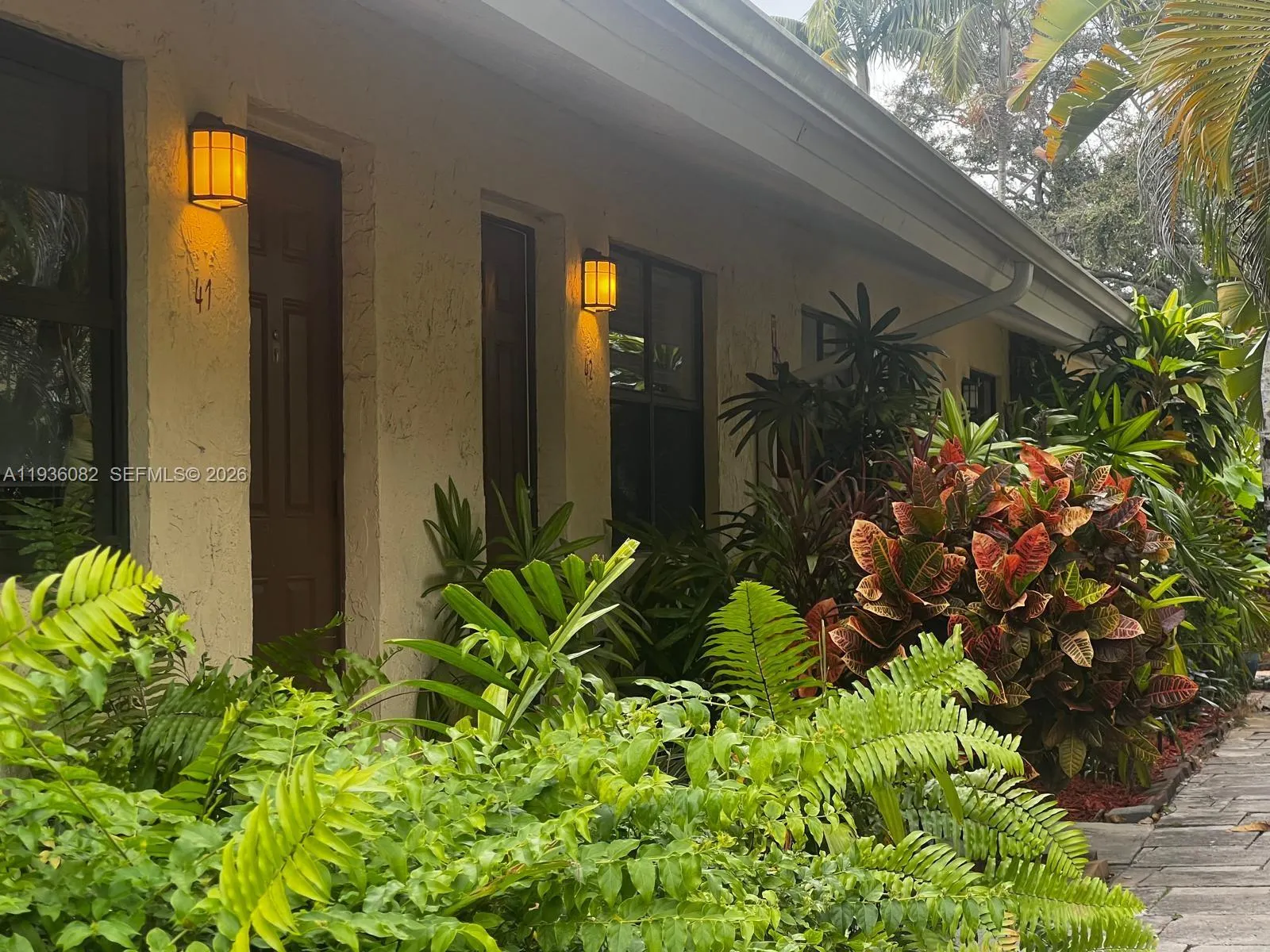 2 bedroom 2 bath for sale at 1455 Holly Heights Dr # 42, Fort Lauderdale FL 33304