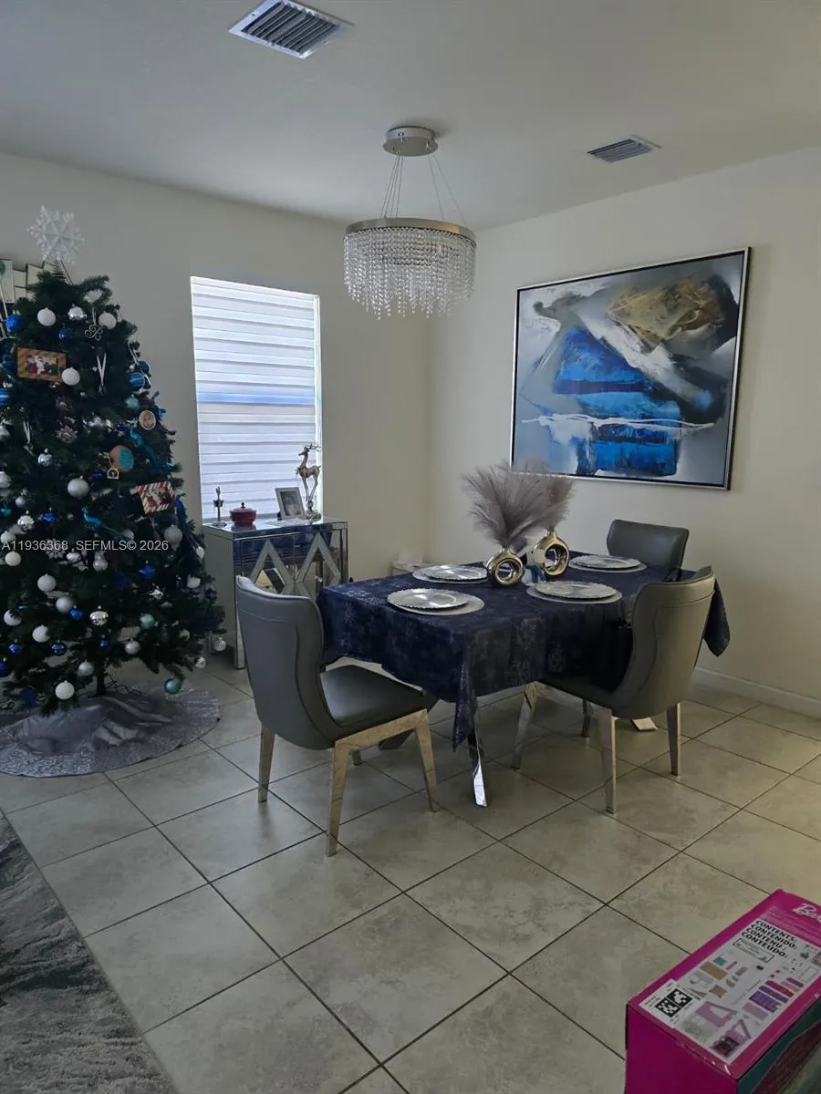 3368 W 105th Ter, Hialeah FL 33018