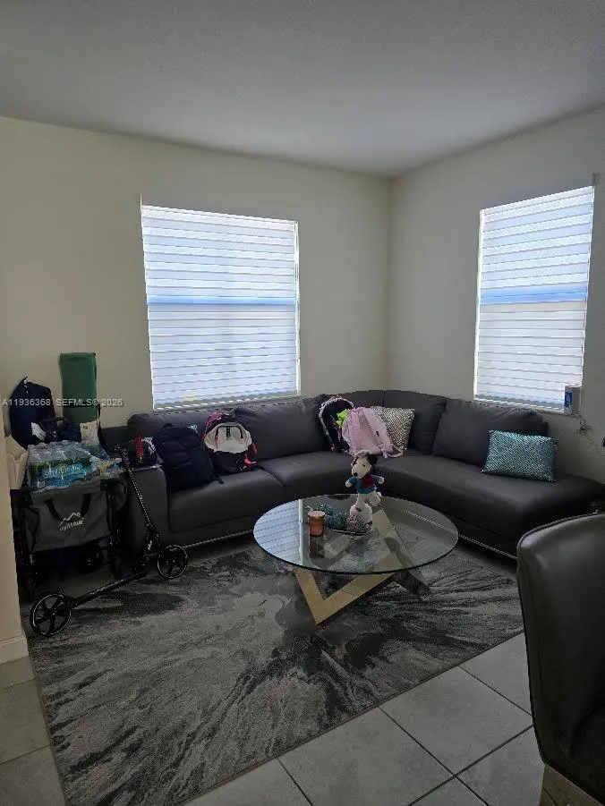 3368 W 105th Ter, Hialeah FL 33018