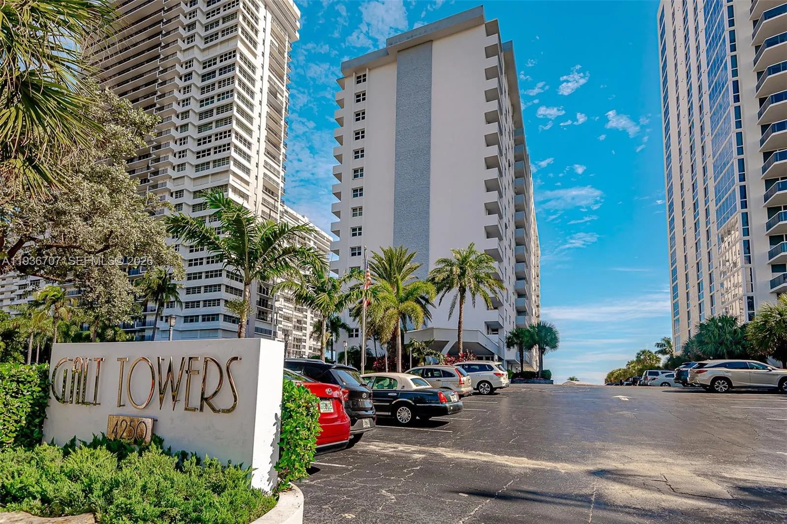 1 bedroom 1 bath for sale at 4250 Galt Ocean Dr # 11J, Fort Lauderdale FL 33308