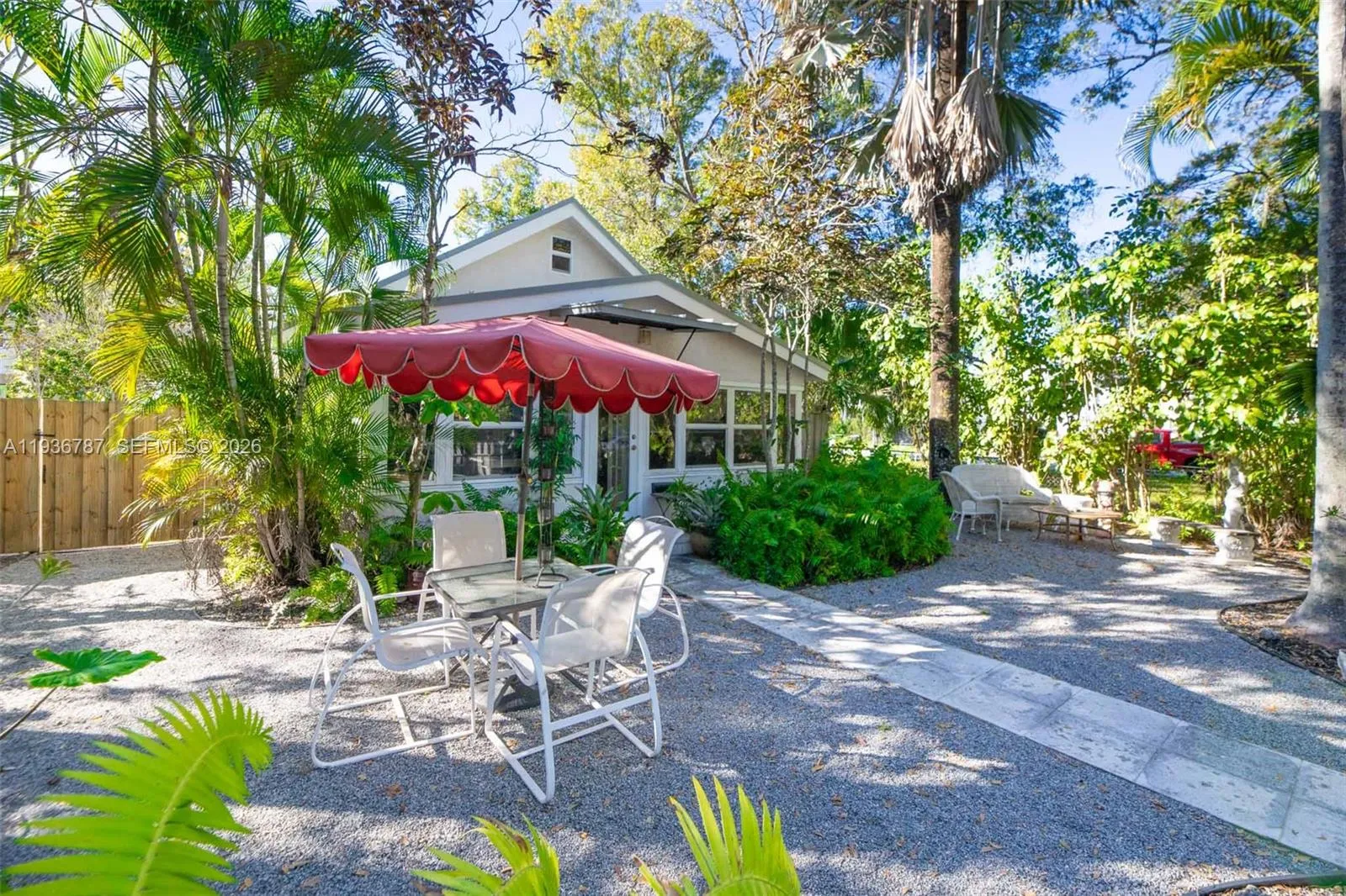 605 SW 6th Ave, Fort Lauderdale FL 33315