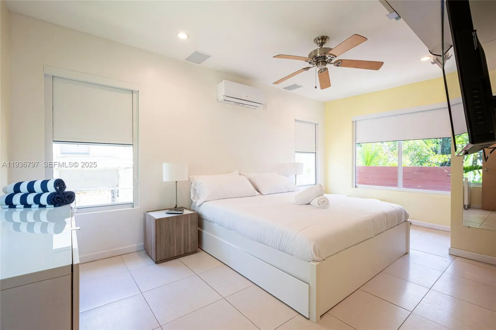 334 Oregon St, Hollywood FL 33019