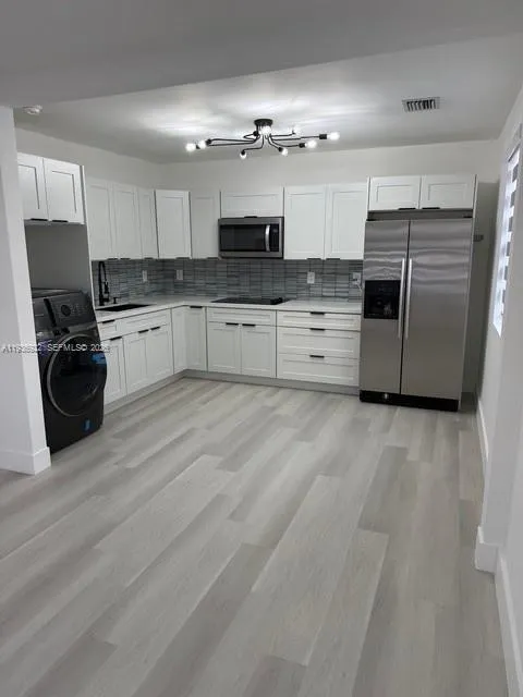 822 W 30th St, Hialeah FL 33012