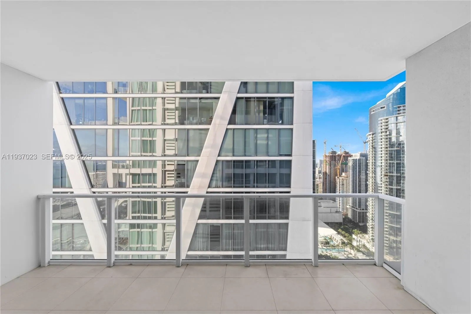 1040 Biscayne Blvd # 4108, Miami FL 33132