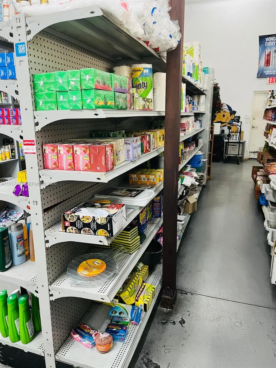 222 NE 25th St, Miami FL 33137