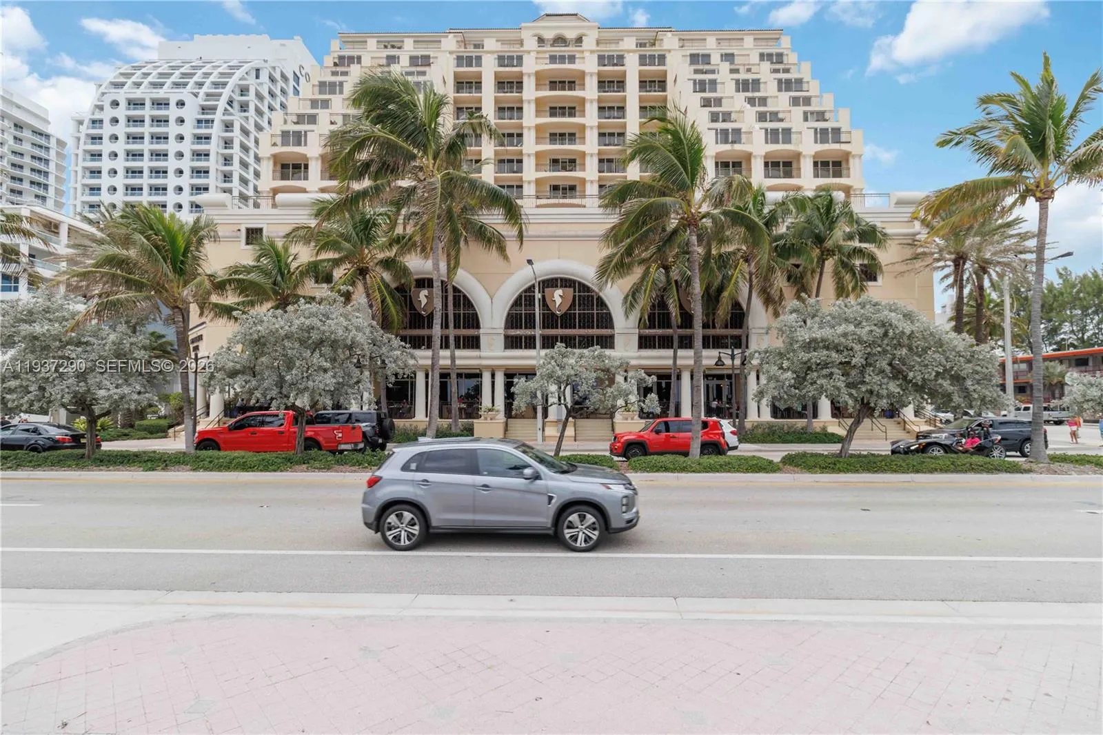 1 bedroom 1 bath for sale at 601 N Ft Lauderdale Beach Blvd # 912, Fort Lauderdale FL 33304