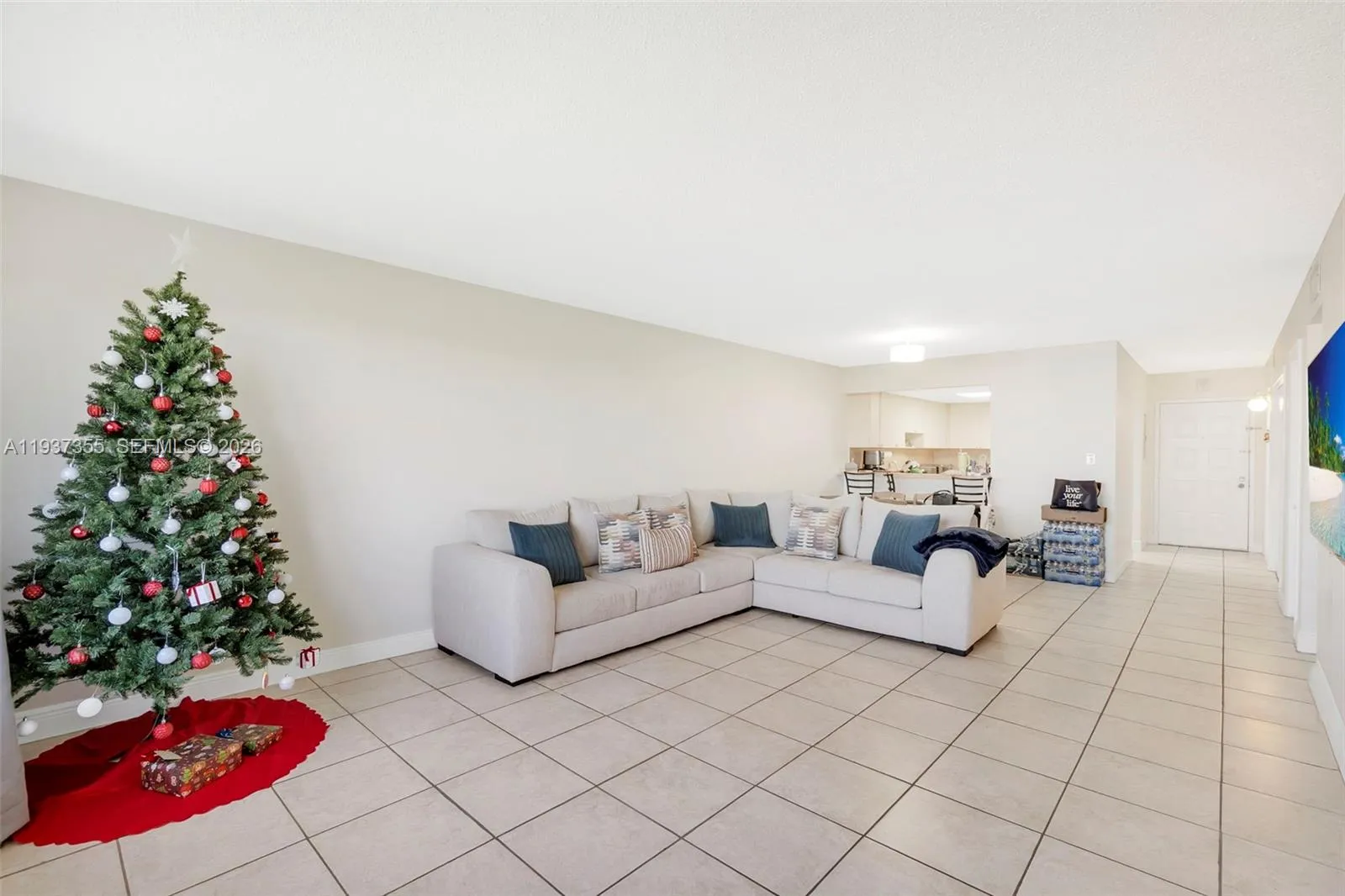 6940 Miami Gardens Dr # 531, Hialeah FL 33015