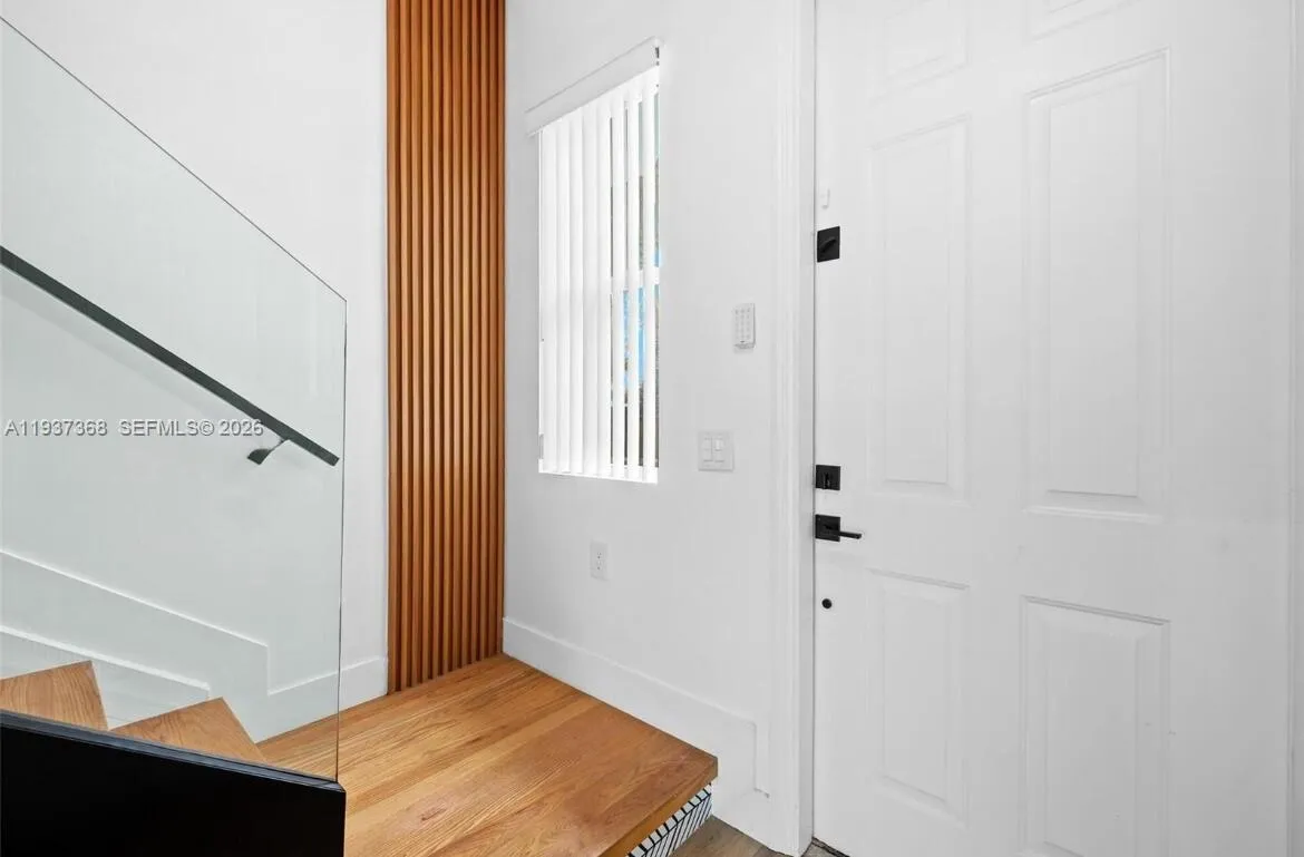 1705 Johnson St # B, Hollywood FL 33020