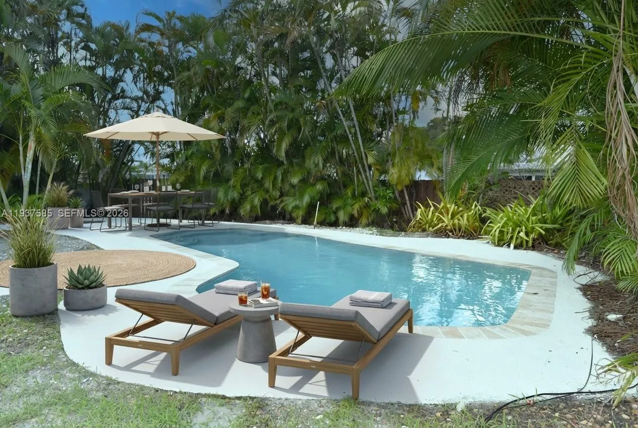 4501 Jefferson St, Hollywood FL 33021