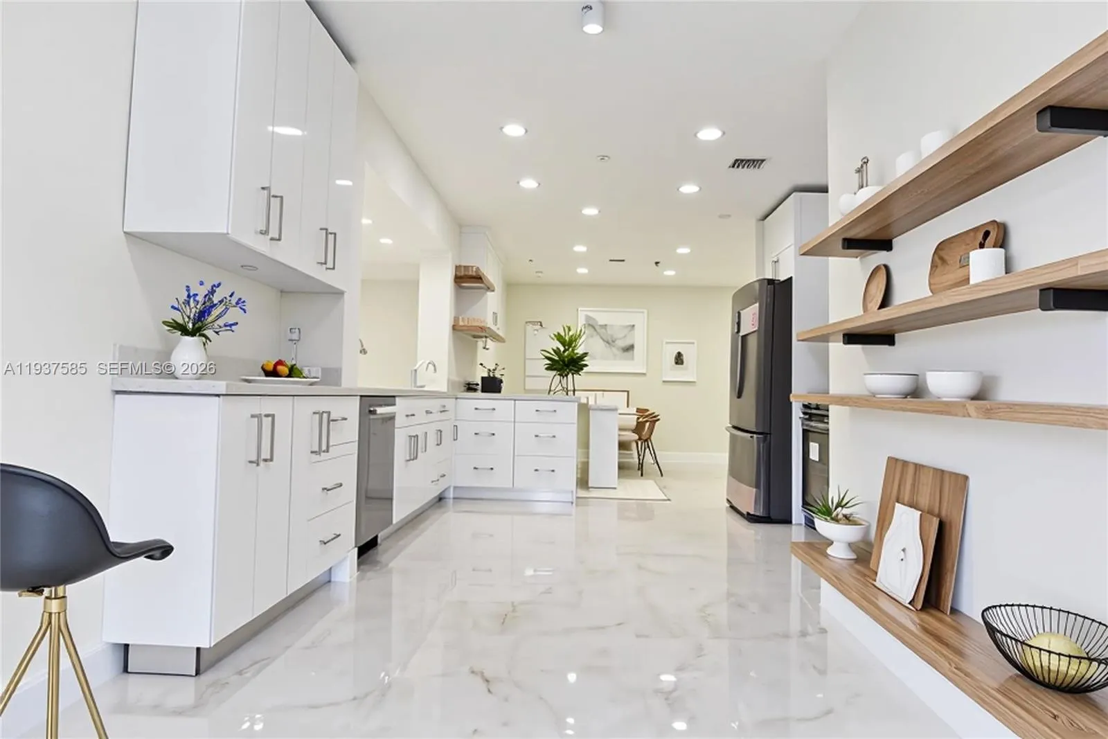 4501 Jefferson St, Hollywood FL 33021