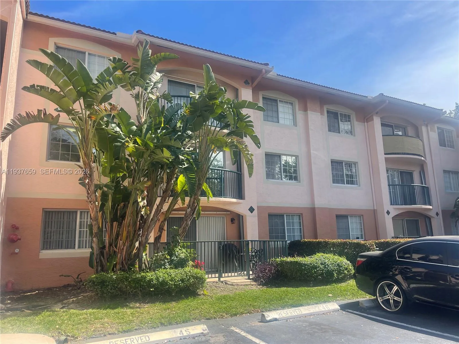2 bedroom 2 bath for sale at 2009 SE 10th Ave # 303, Fort Lauderdale FL 33316