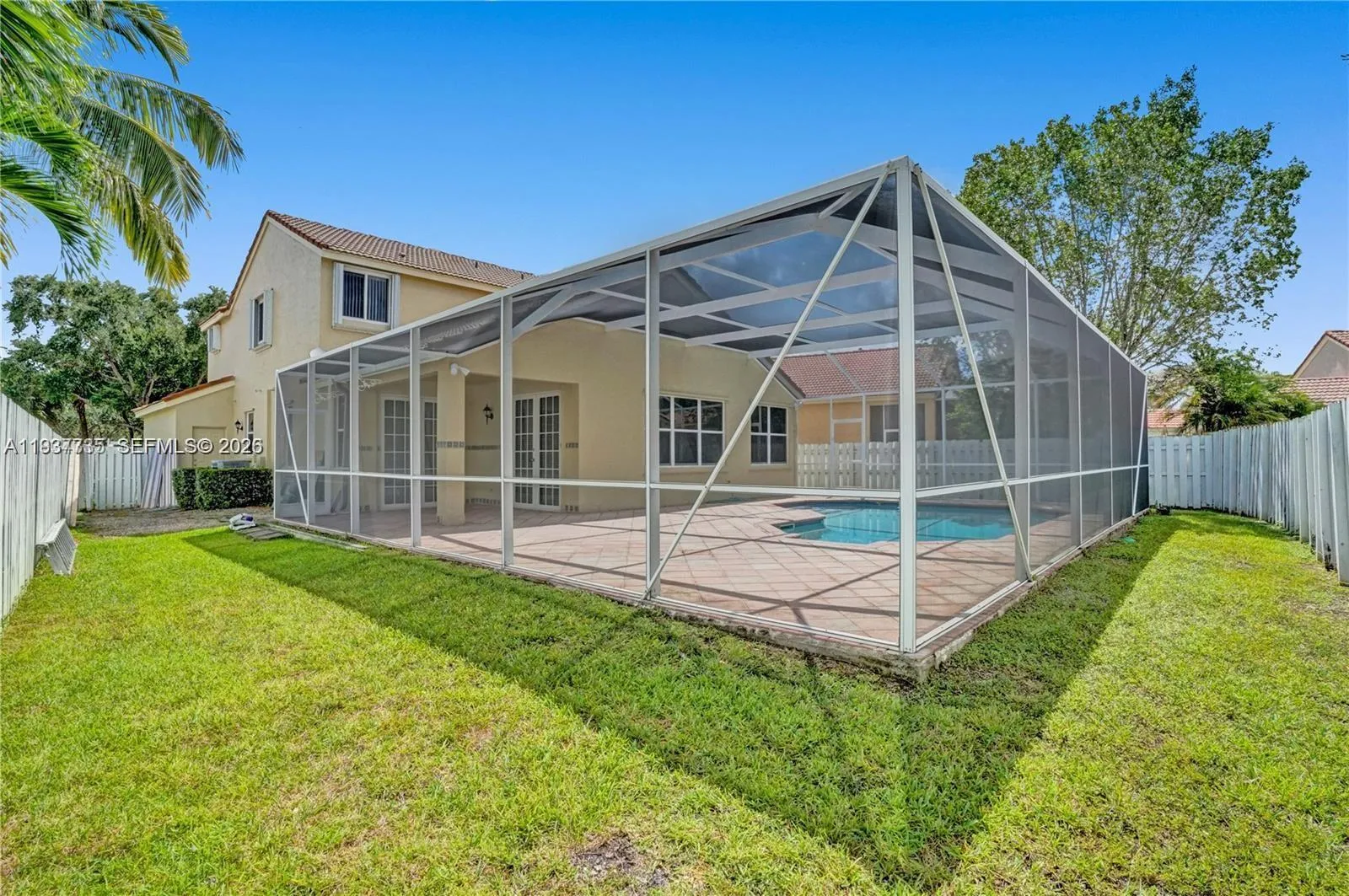 797 Chimney Rock Rd, Weston FL 33327