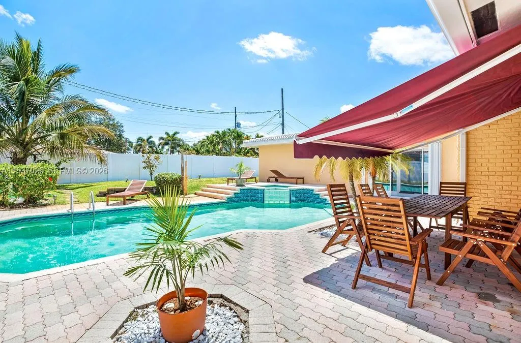 4 bedroom 3 bath for sale at 5320 NE 16th Ter, Fort Lauderdale FL 33334